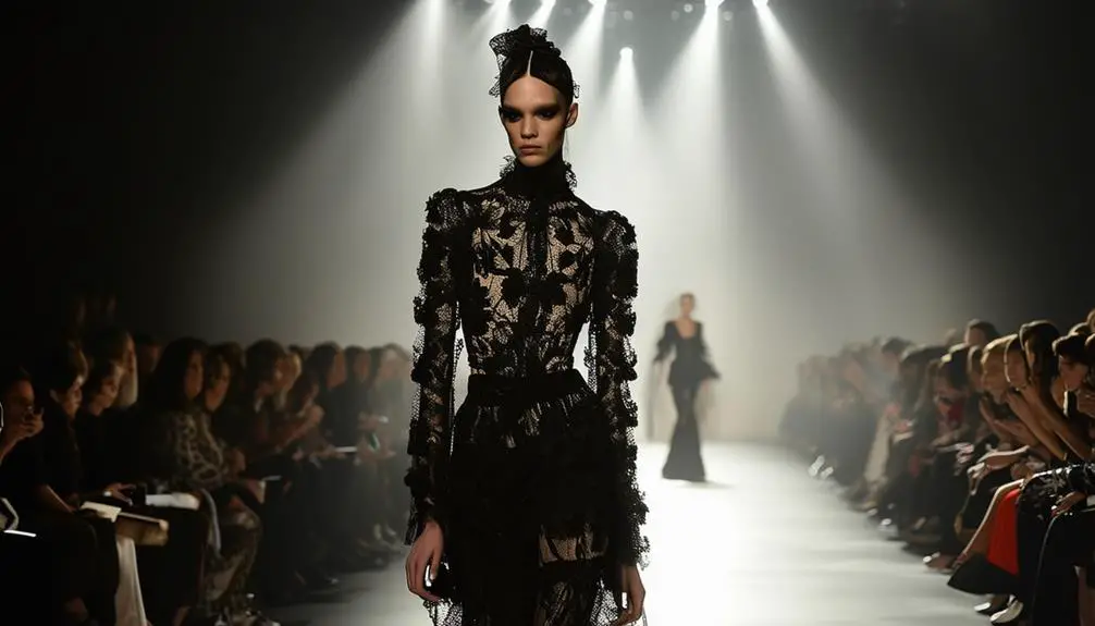 Alexander mcqueen runway best sale