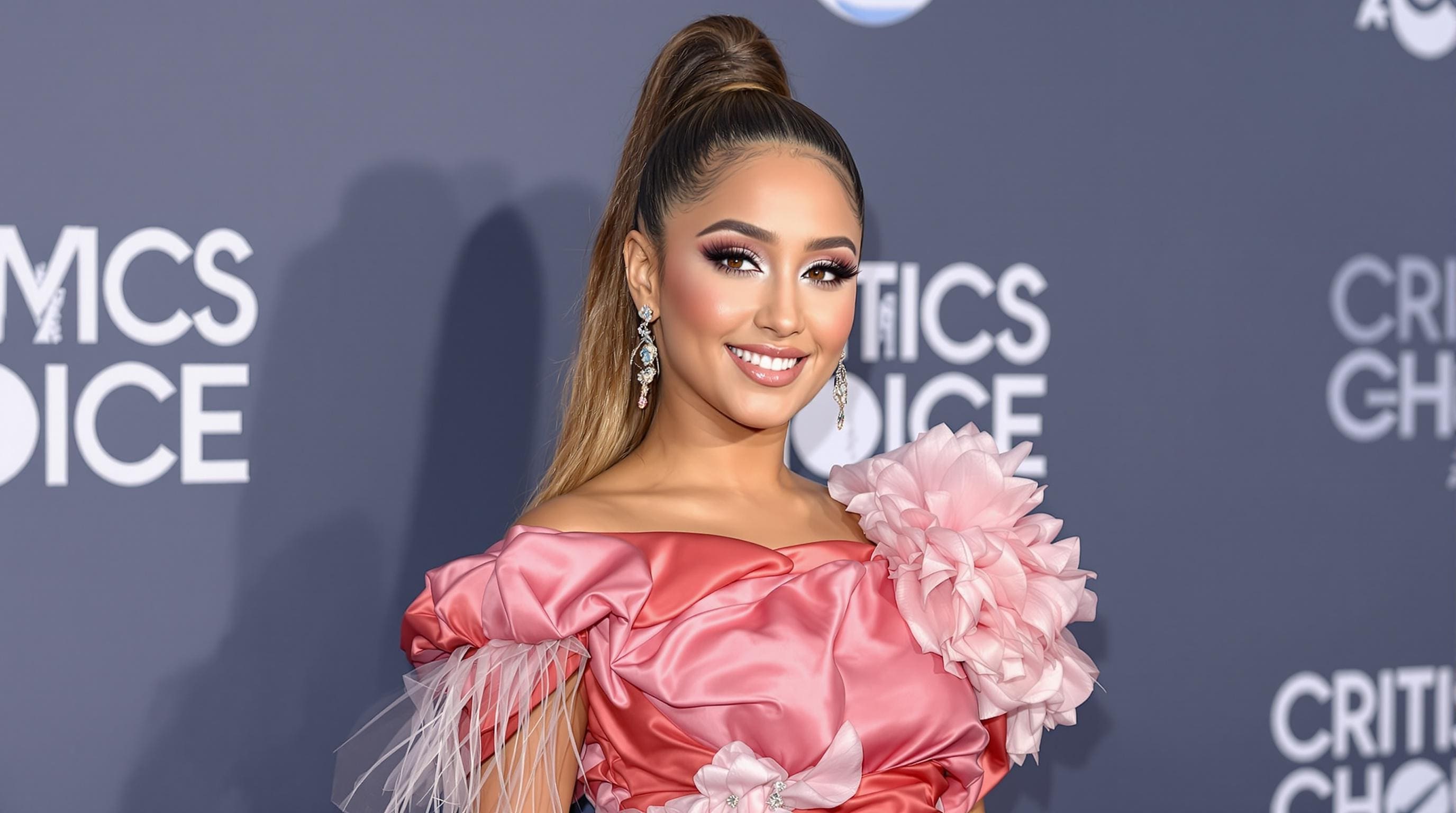Ariana Grande makes stunning return to the red carpet at the Critics Choice Awards